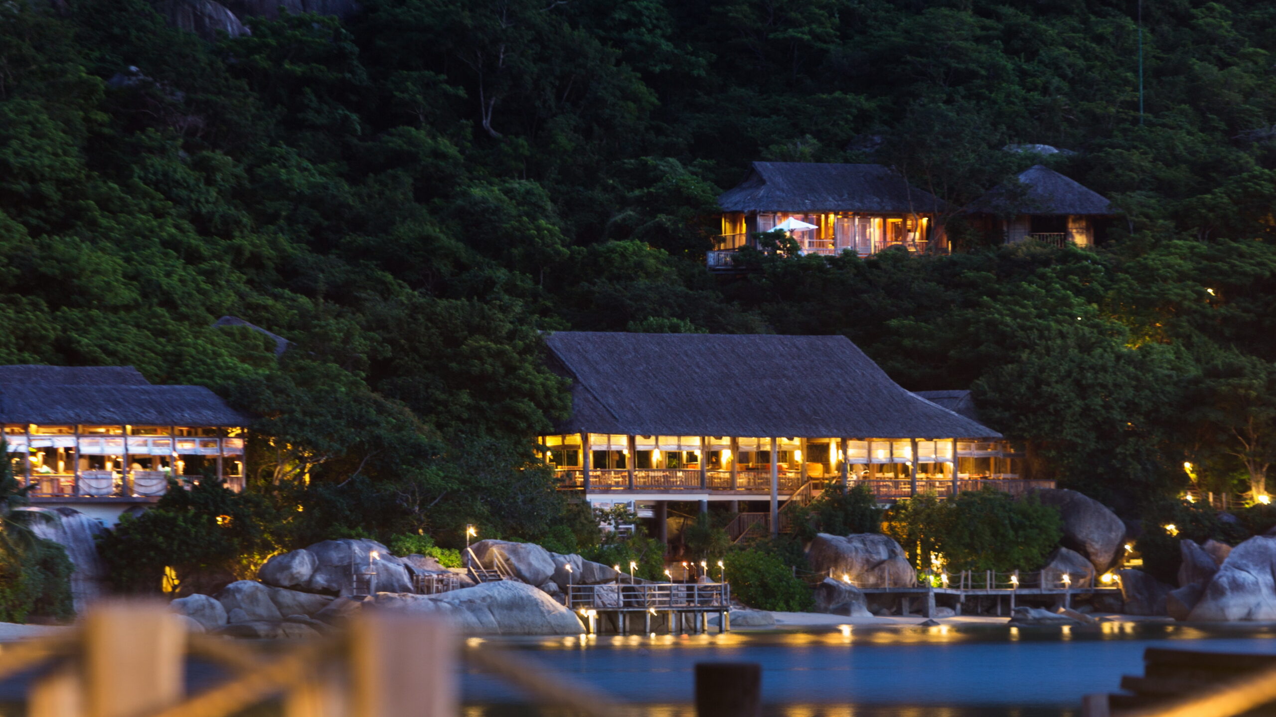 Vietnam Nha Trang Six Senses Resort set fra bådebro