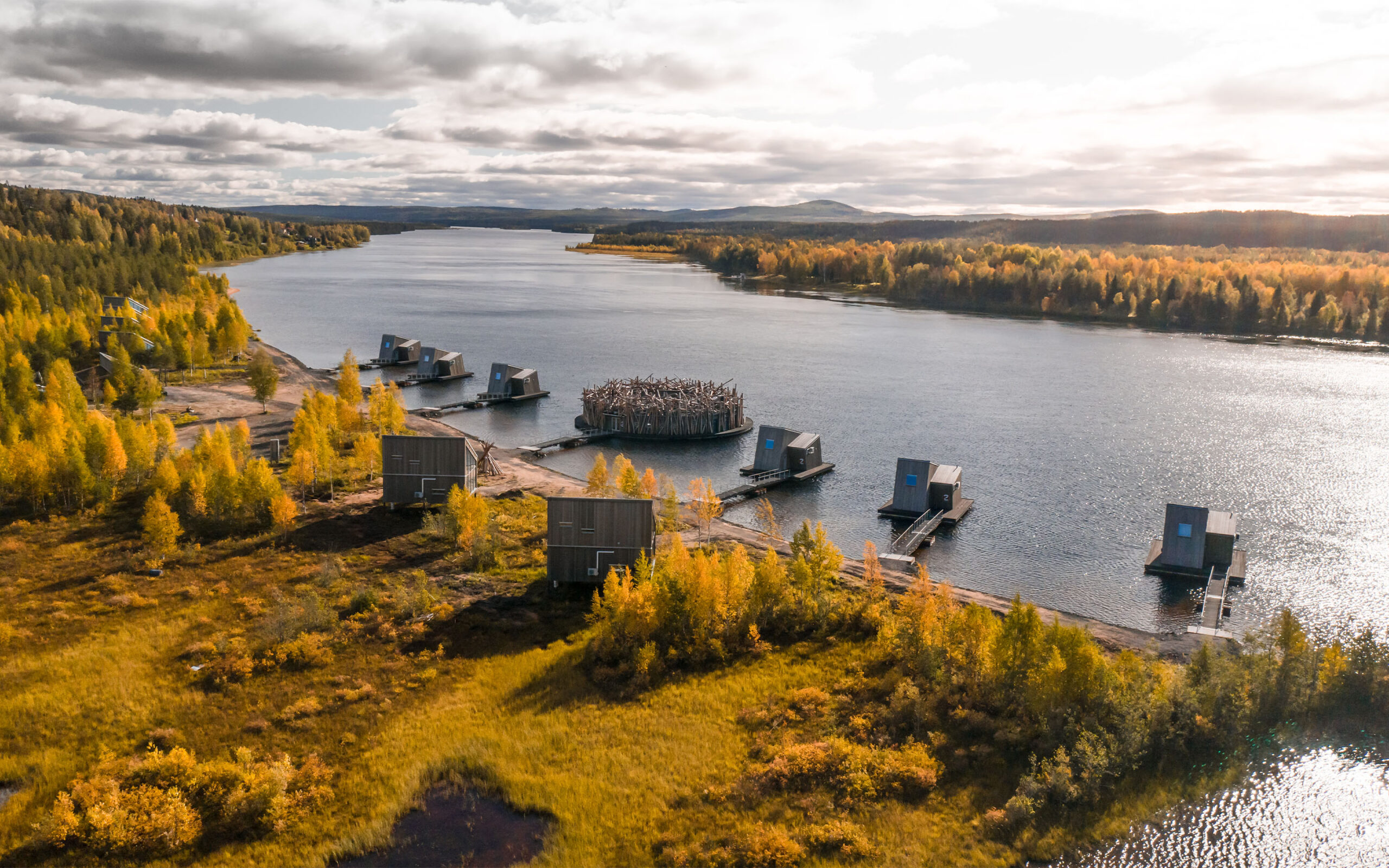 Sverige Lapland Arctic Bath Summer Drone Viggo Lundberg