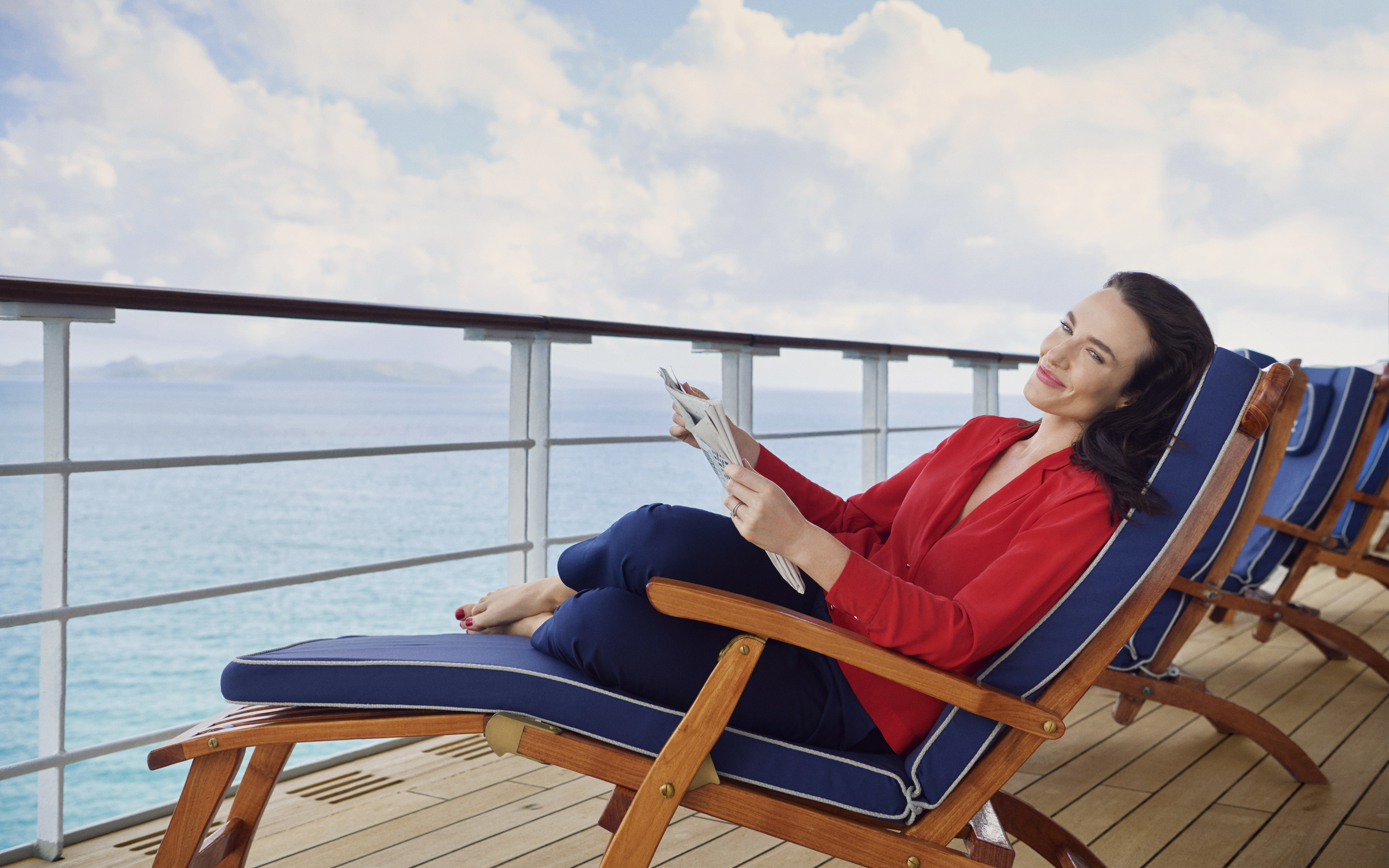 cunard qm2 lifestyle steamer chair scaled