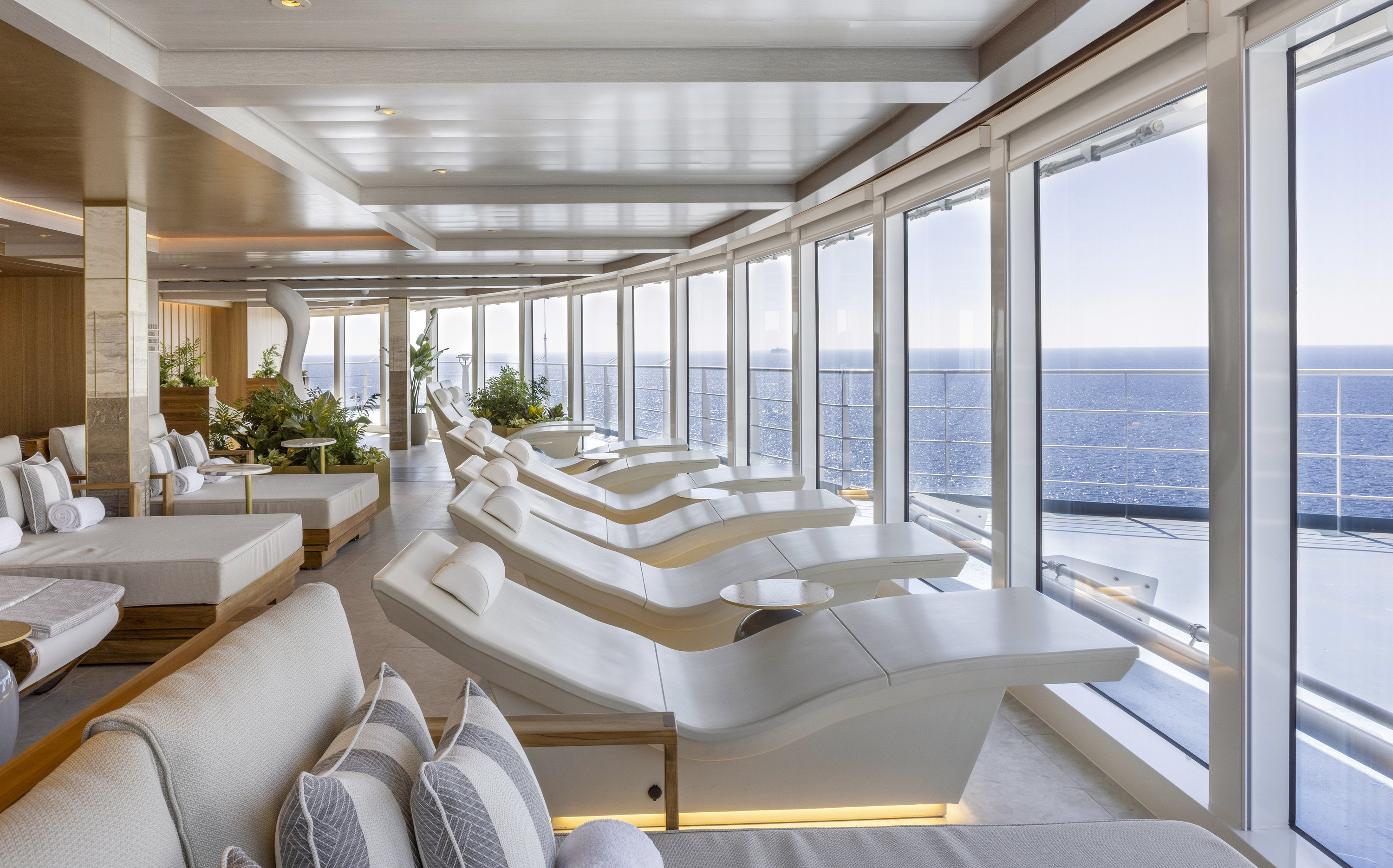 Thermal Lounge i spaen ombord på Norwegian Viva krydstogtskibet