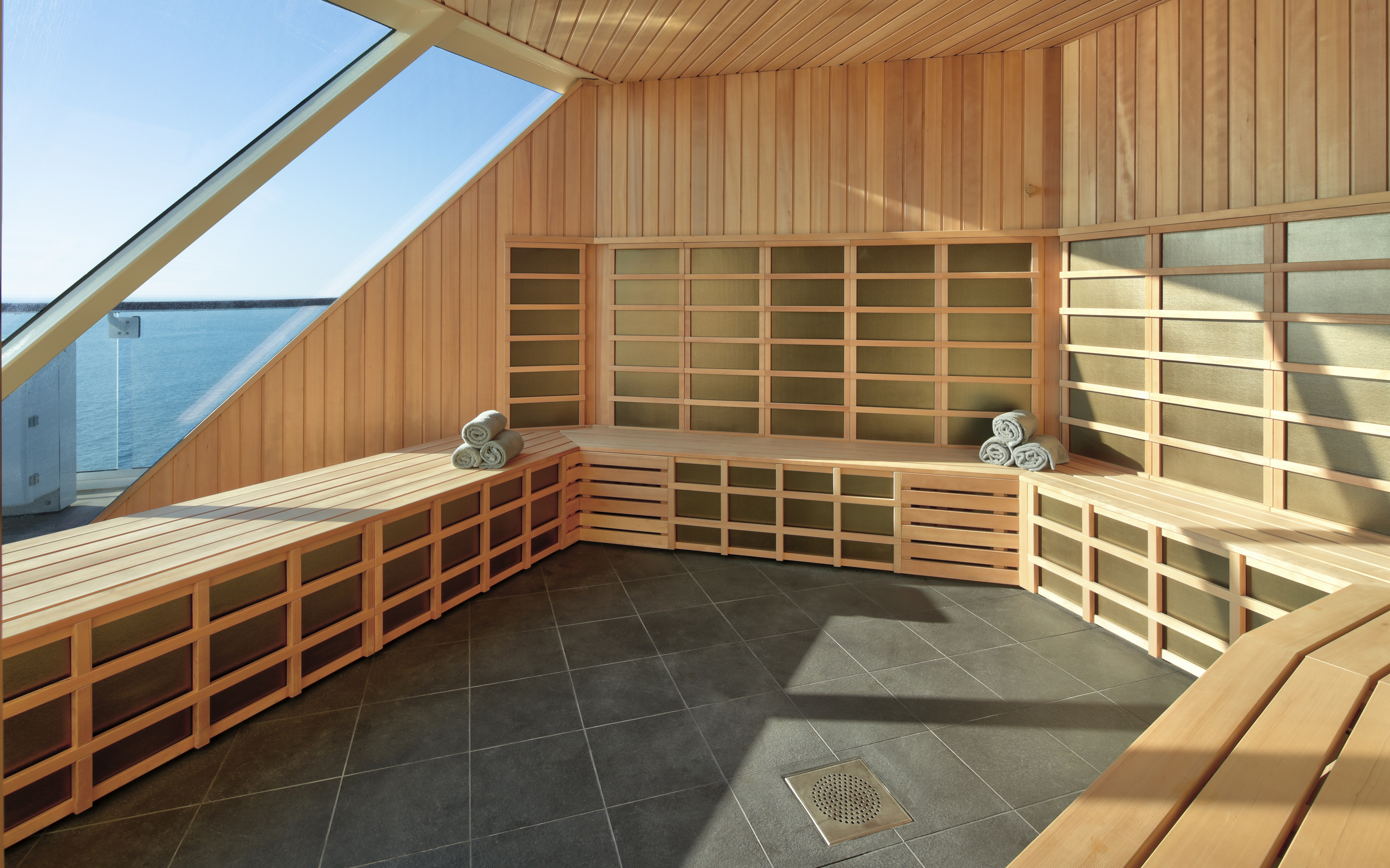 celebrity beyond skib spa sauna