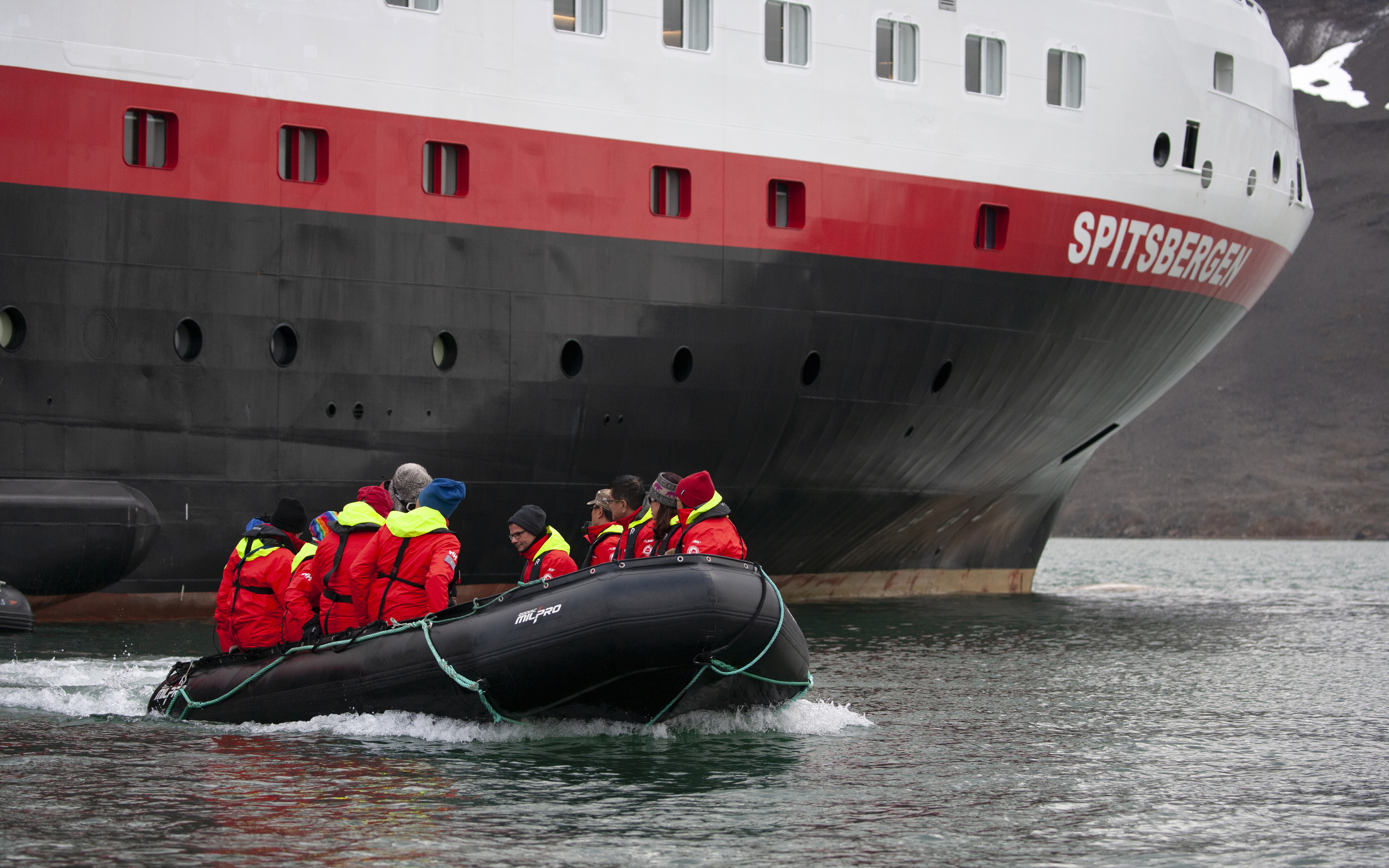 spitsbergen expedition scaled