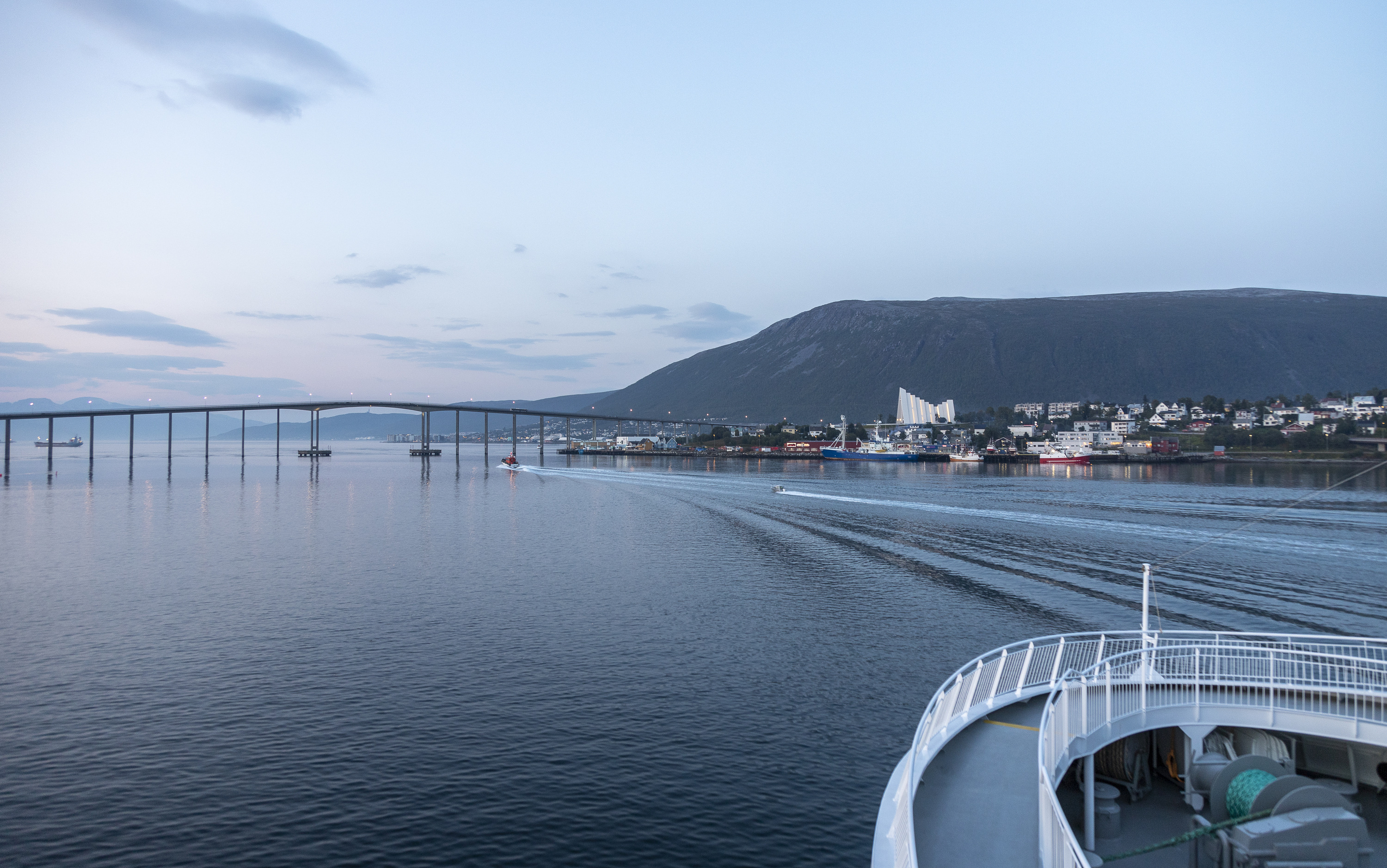 spitsbergen tromso norway paahavet scaled