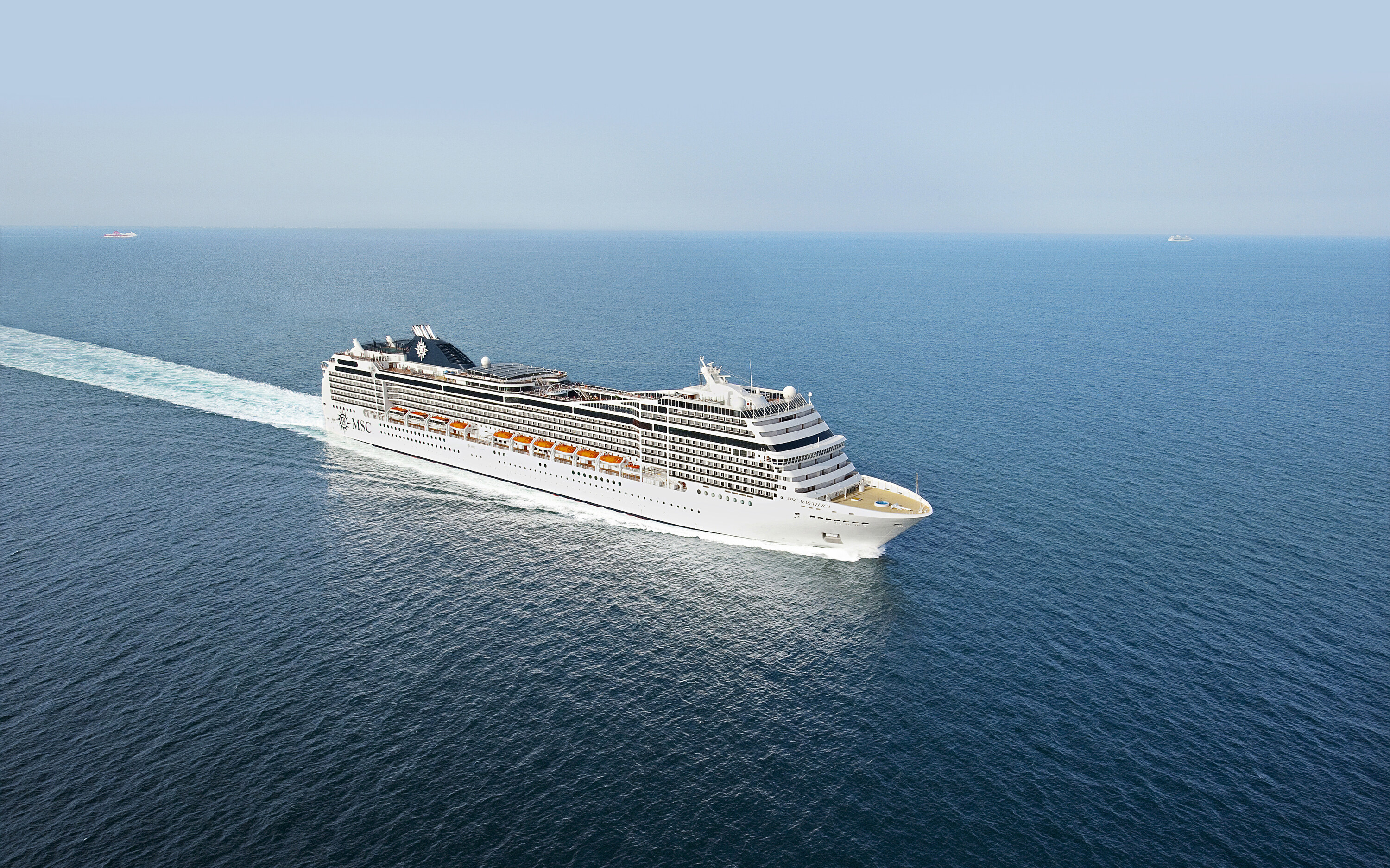 msc magnifica skib dronefoto