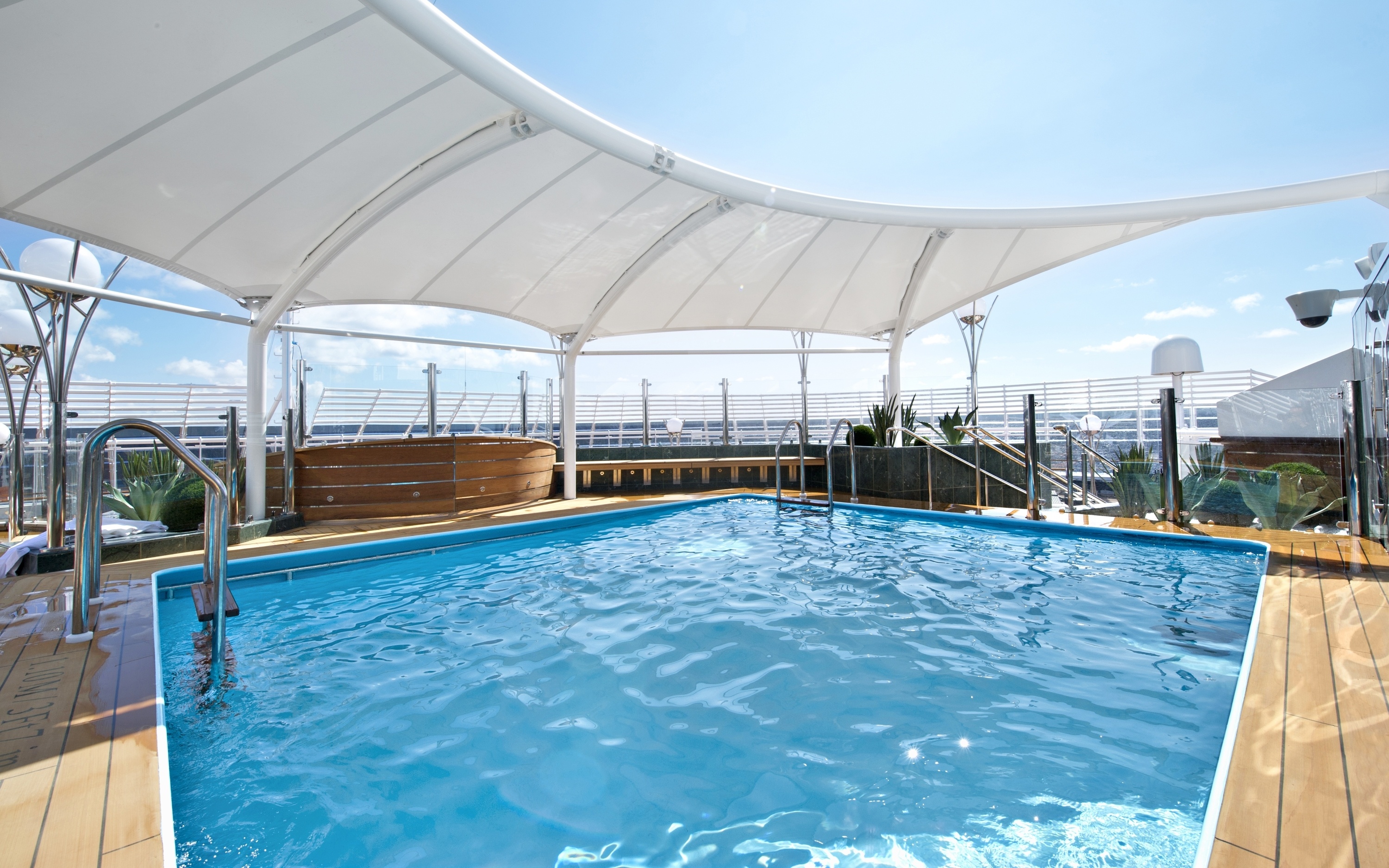 msc13012062 divina pool