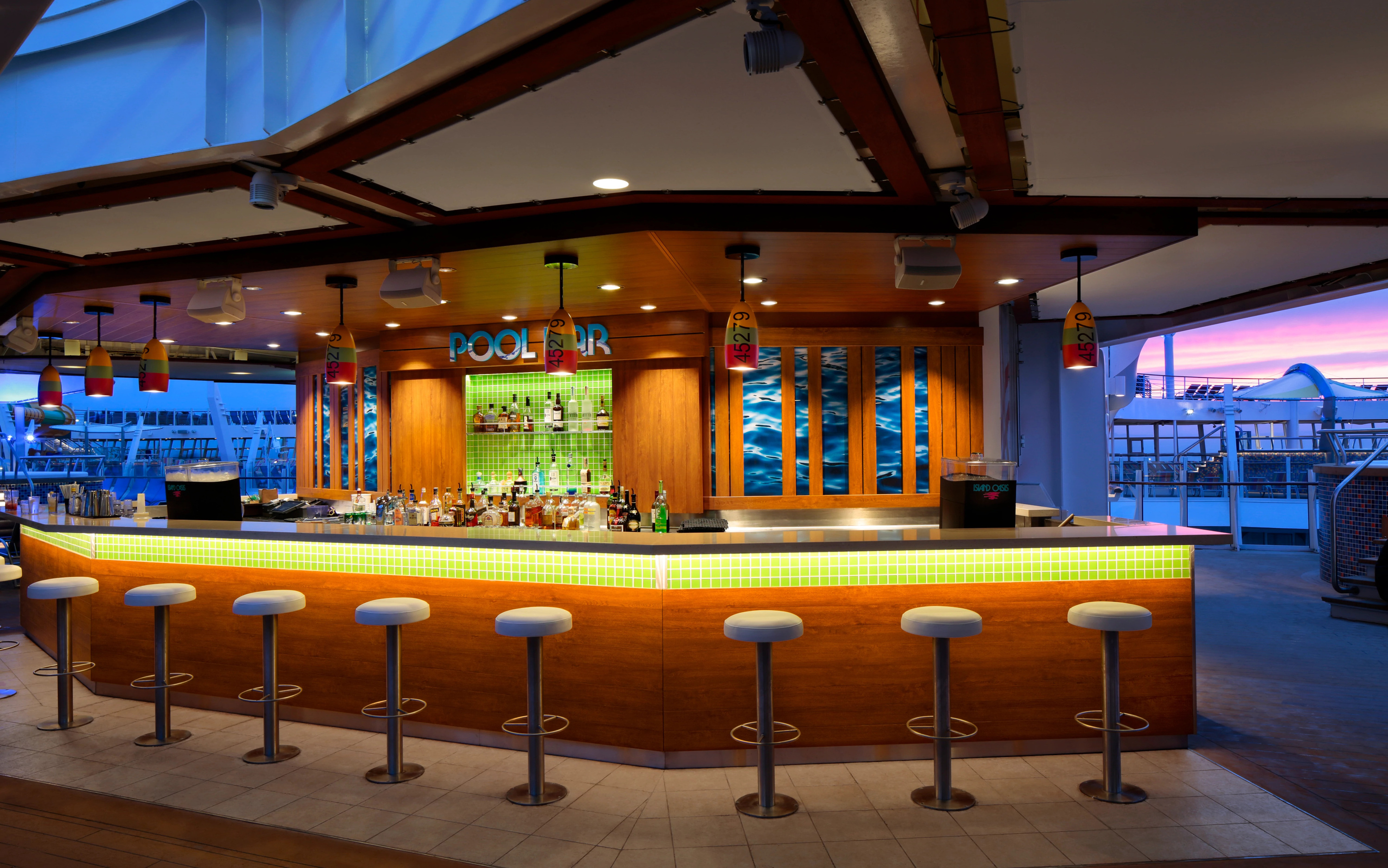 rccl poolbar